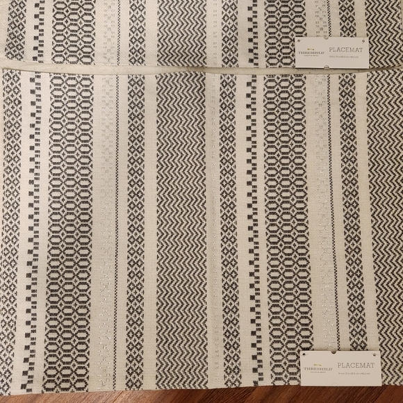 Threshold Gray and Off White Placemat With Silver Design - Picture 3 of 6